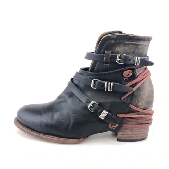 Freebird by Steven Crue Black Leather Ankle Boots - Picture 1 of 11